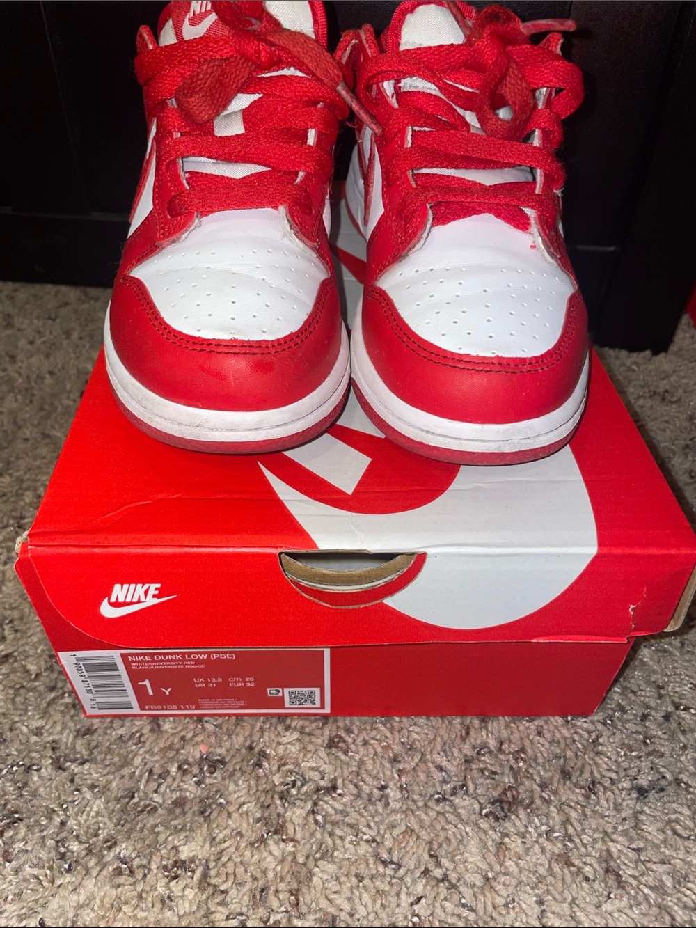 Nike Kids Red and White Low-Top Sneakers